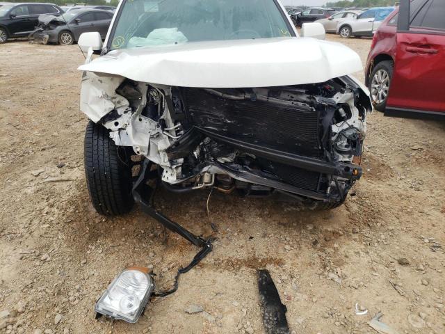 Photo 9 from auction – 2012 FORD ESCAPE LIM with VIN 1FMCU0EG8CKB53981