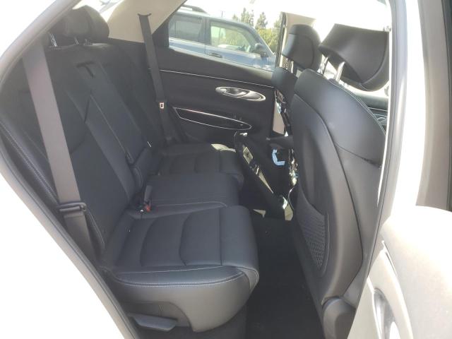 Photo 6 from auction – 2022 GENESIS GV70 BASE with VIN KMUMADTB8NU035997