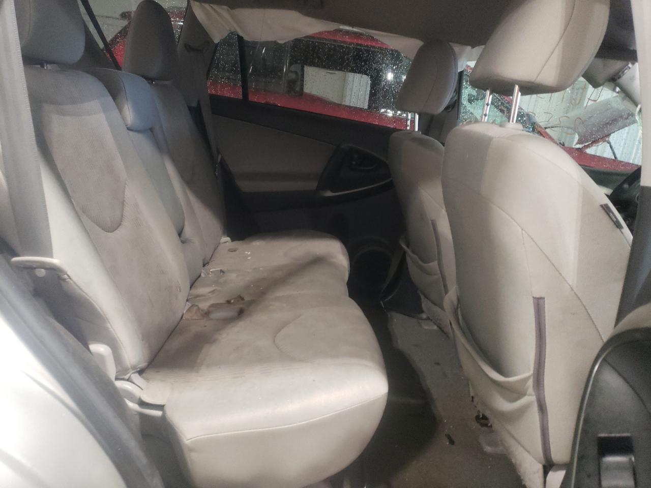 Photo 18 from auction – 2012 TOYOTA RAV4 with VIN 2T3BF4DV0CW179919