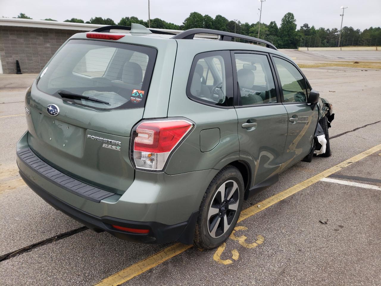 صورة رقم 17 من المزاد - 2017 SUBARU FORESTER 2 مع VIN JF2SJABC0HH406667