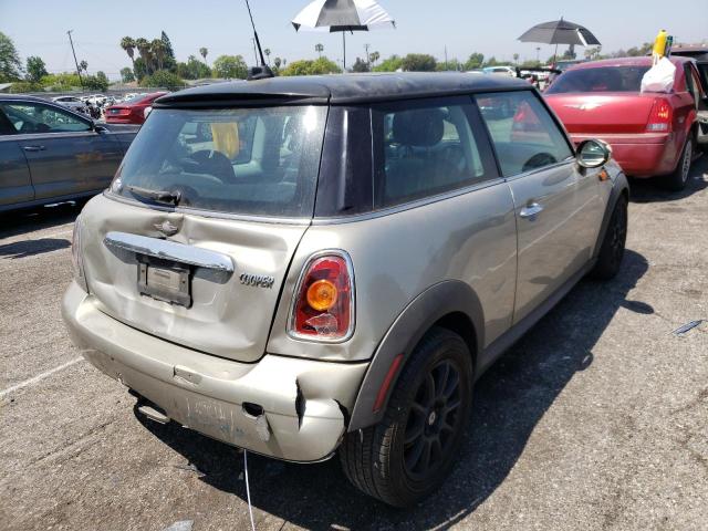 Photo 4 from auction – 2008 MINI COOPER with VIN WMWMF335X8TT66421