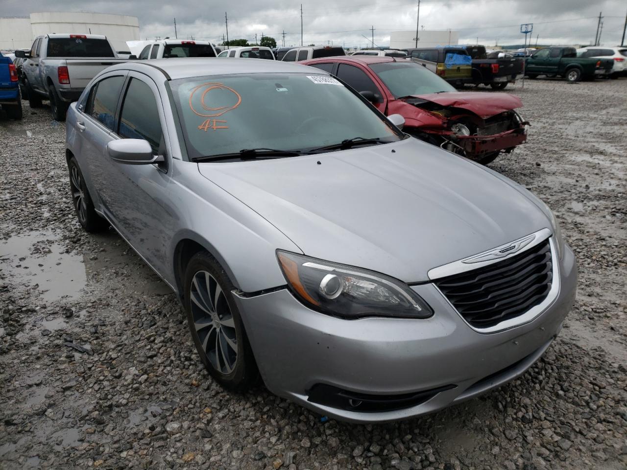 CHRYSLER 200 TOURIN 2014 with VIN 1C3CCBBB9EN107626 - Photo from auction