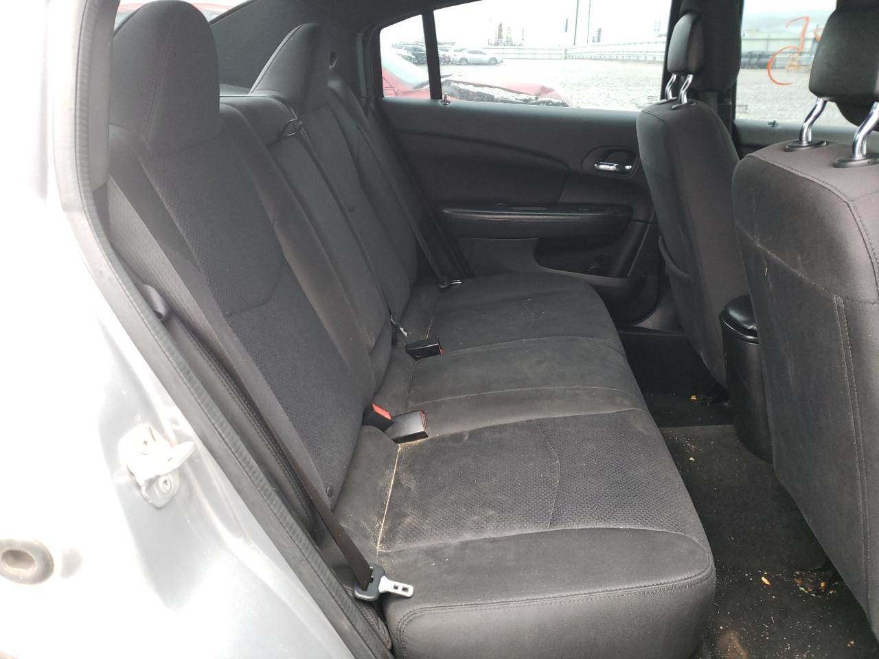 Photo 6 from auction – 2014 CHRYSLER 200 TOURIN with VIN 1C3CCBBB9EN107626