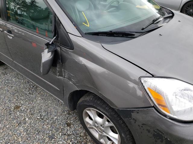 Photo 9 from auction – 2005 TOYOTA SIENNA XLE with VIN 5TDBA22C85S029047