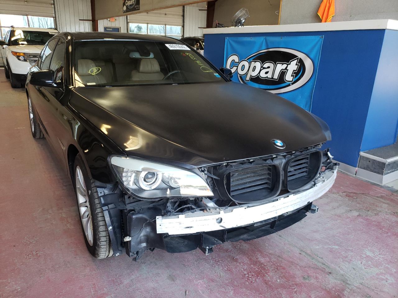 Photo 9 from auction – 2011 BMW 740 I with VIN WBAKA4C51BC392103