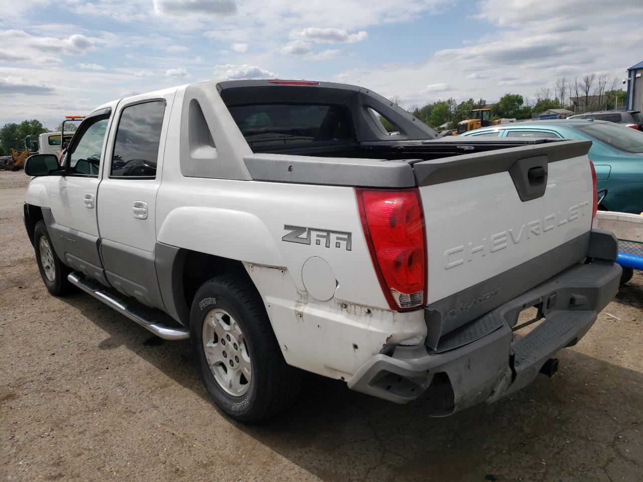 Photo 3 from auction – 2002 CHEVROLET AVALANCHE with VIN 3GNEC13T02G131718