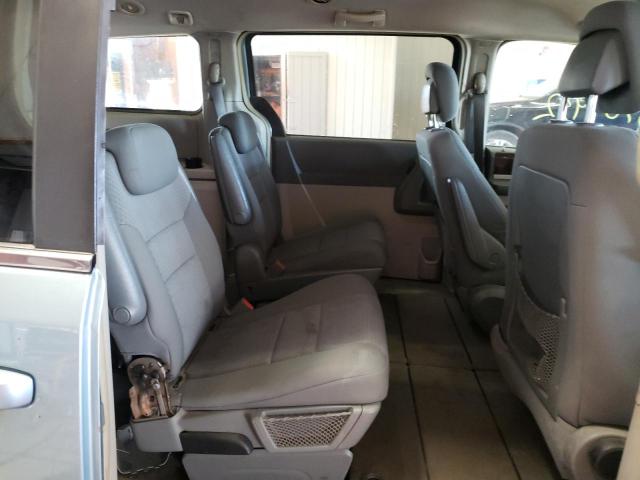 Photo 6 from auction – 2010 CHRYSLER TOWN & COU with VIN 2A4RR5D13AR347367