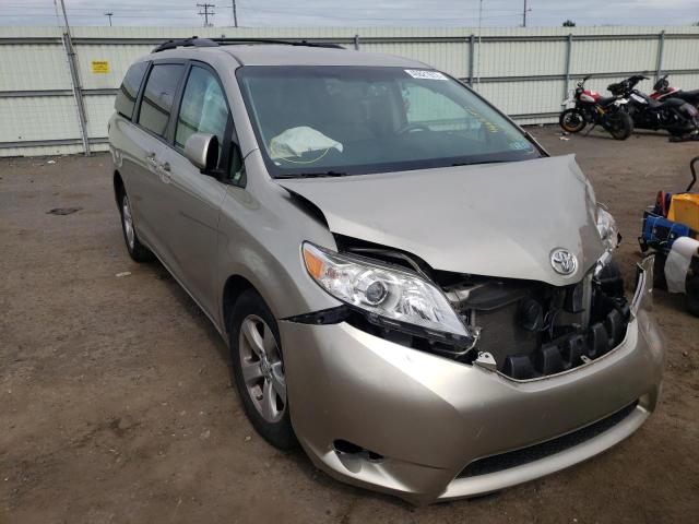 TOYOTA SIENNA LE 2017 with VIN 5TDKZ3DC8HS868776 - Photo from auction