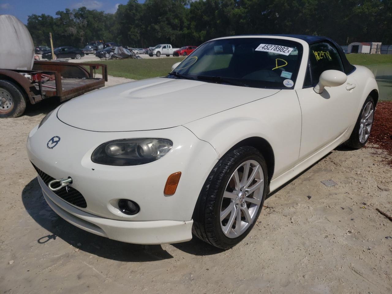 Photo 2 from auction – 2007 MAZDA MX-5 MIATA with VIN JM1NC25FX70124633
