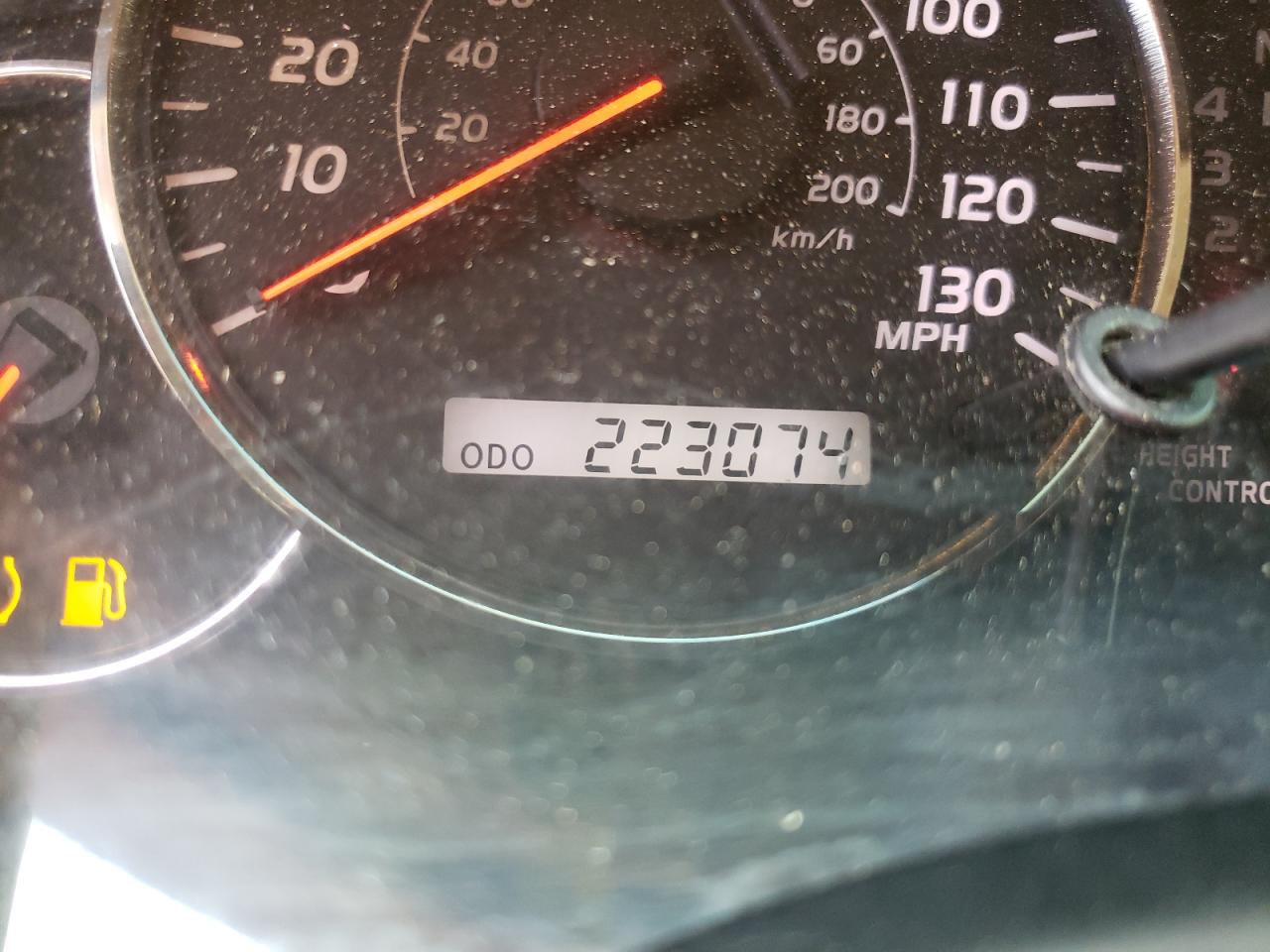 Photo 8 from auction – 2004 LEXUS GX 470 with VIN JTJBT20X340064349