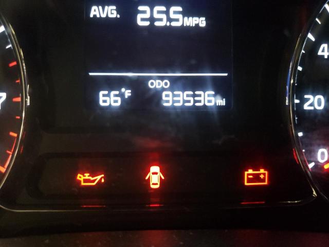 Photo 8 from auction – 2017 KIA FORTE LX with VIN 3KPFK4A74HE104193