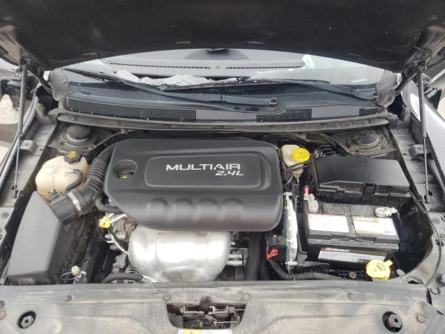 Photo 7 from auction – 2016 CHRYSLER 200 LIMITE with VIN 1C3CCCAB6GN120585
