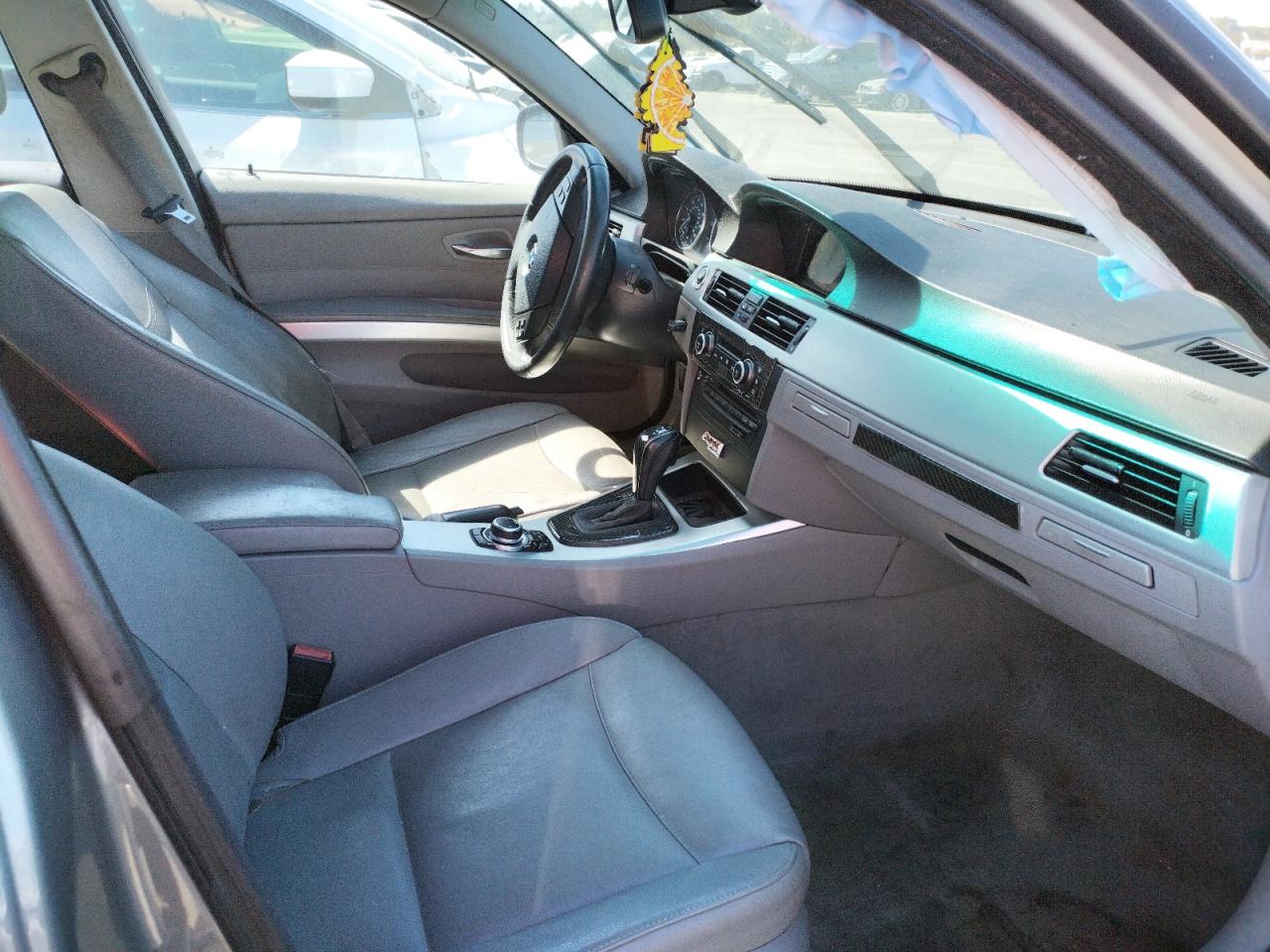 Photo 5 from auction – 2009 BMW 328 I SULE with VIN WBAPH57569NM33146