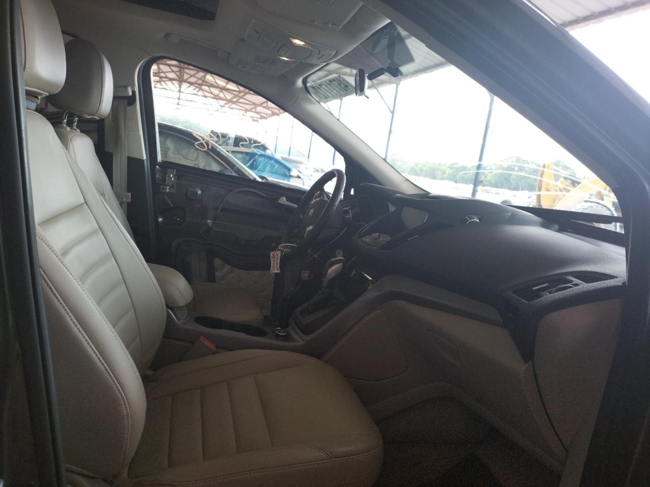 Photo 5 from auction – 2015 FORD ESCAPE SE with VIN 1FMCU0GX7FUB46106