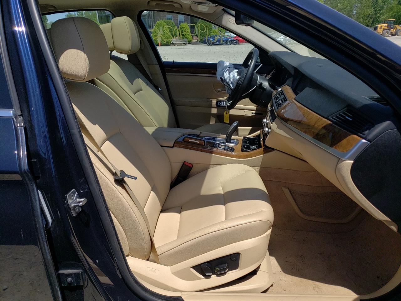 Photo 5 from auction – 2011 BMW 535 XI with VIN WBAFU7C58BC778303