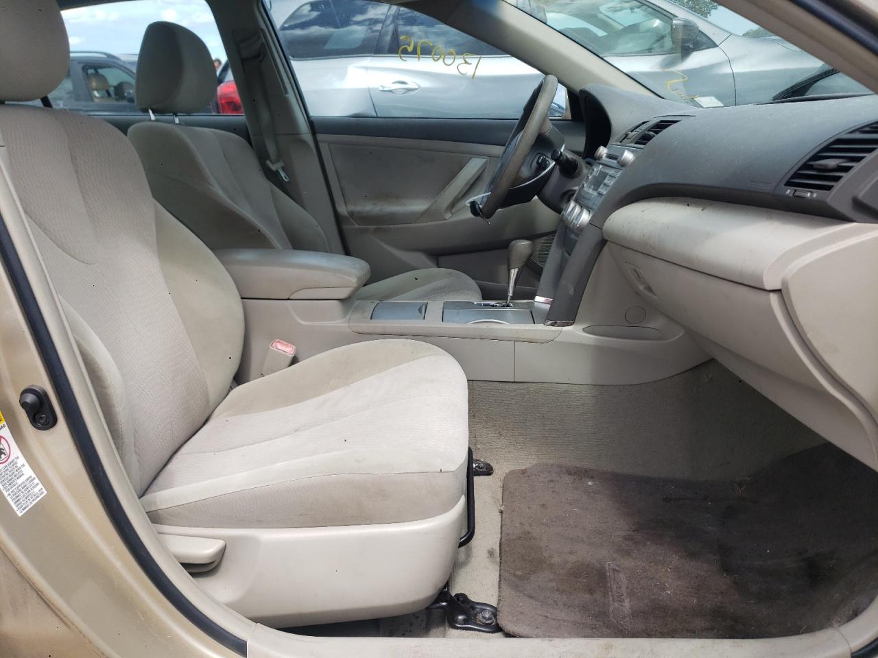 Photo 5 from auction – 2011 TOYOTA CAMRY BASE with VIN 4T1BF3EK8BU719927
