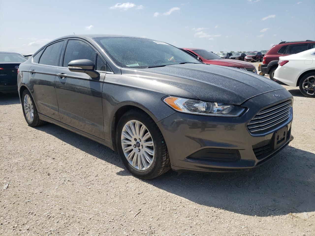 FORD FUSION SE 2015 with VIN 3FA6P0LU2FR229296 - Photo from auction