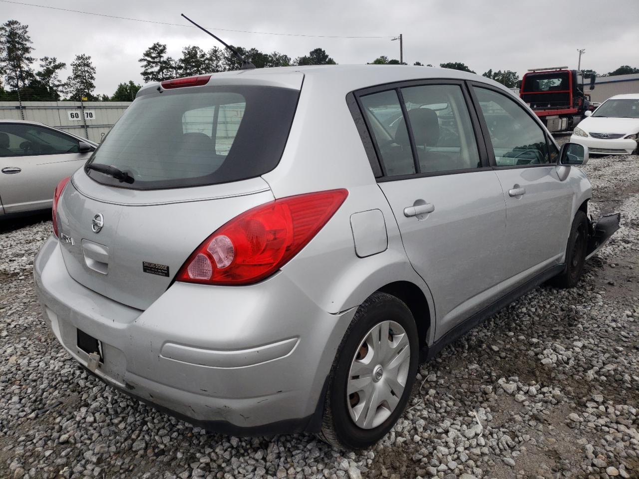 Photo 16 from auction – 2009 NISSAN VERSA S with VIN 3N1BC13E39L466330
