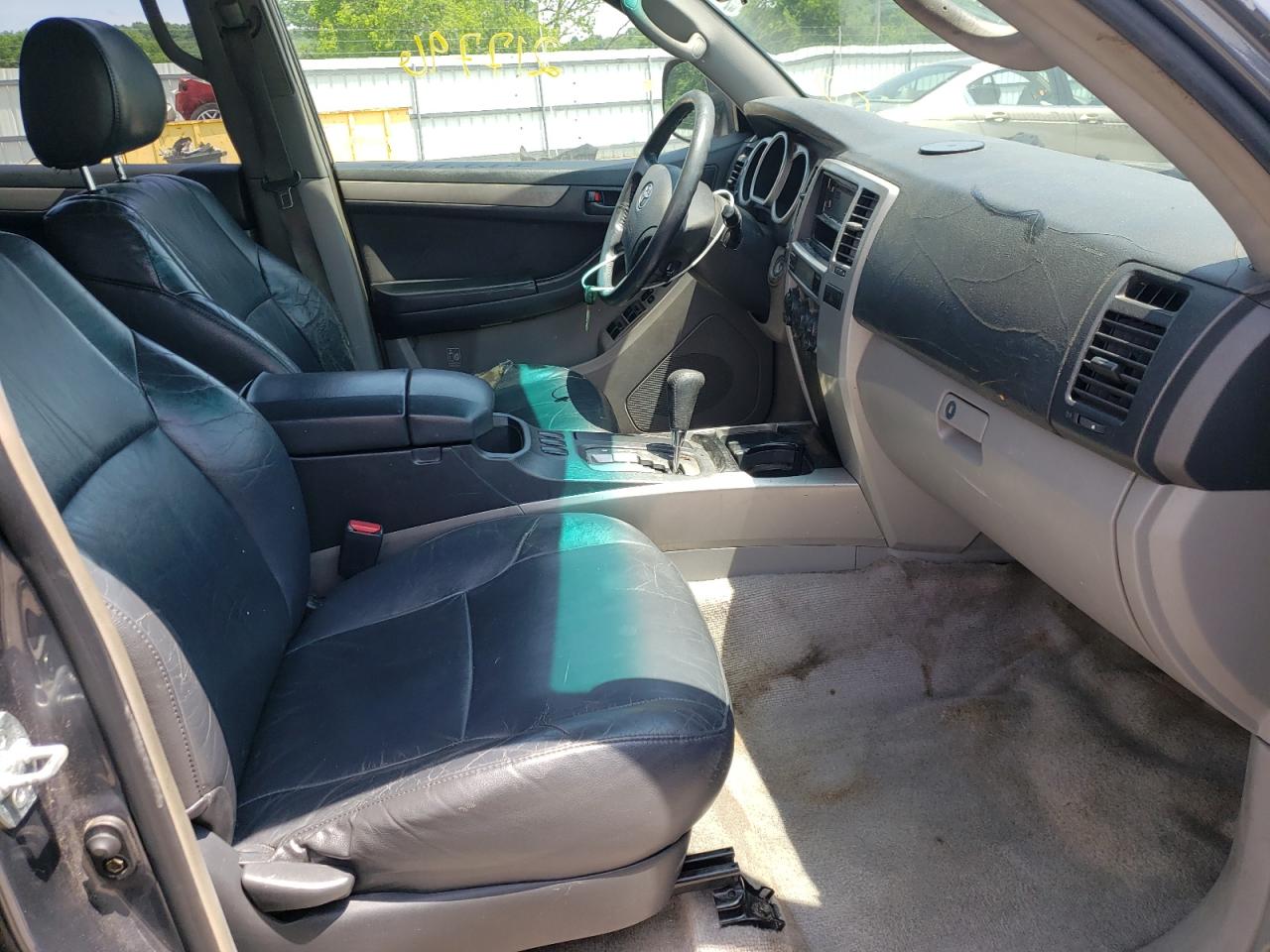 Photo 5 from auction – 2003 TOYOTA 4RUNNER SR with VIN JTEZU14R930008897
