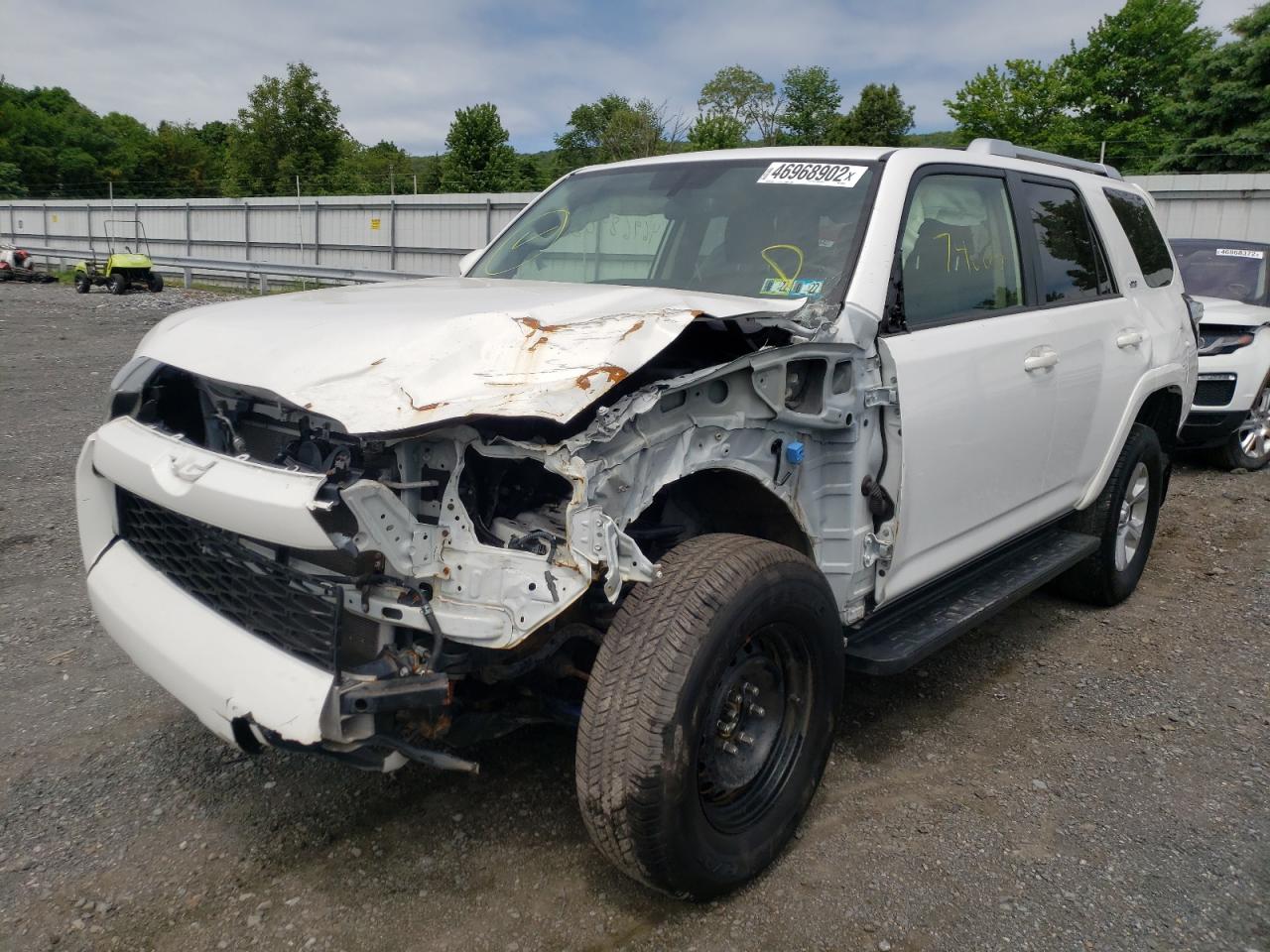 Photo 2 from auction – 2016 TOYOTA 4RUNNER SR with VIN JTEBU5JR4G5284362