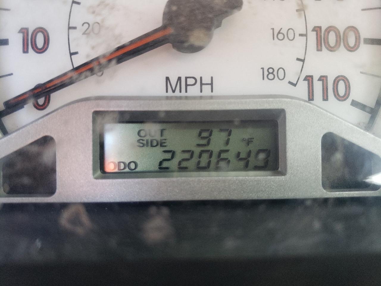 Photo 8 from auction – 2005 TOYOTA COROLLA CE with VIN 1NXBR32E75Z559436