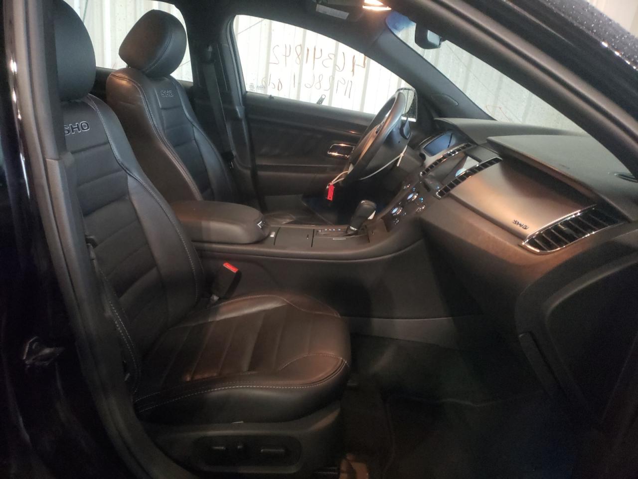 Photo 5 from auction – 2016 FORD TAURUS SHO with VIN 1FAHP2KT9GG157356