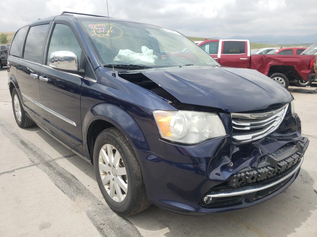 Photo 1 from auction – 2012 CHRYSLER TOWN & COU with VIN 2C4RC1CG2CR216732