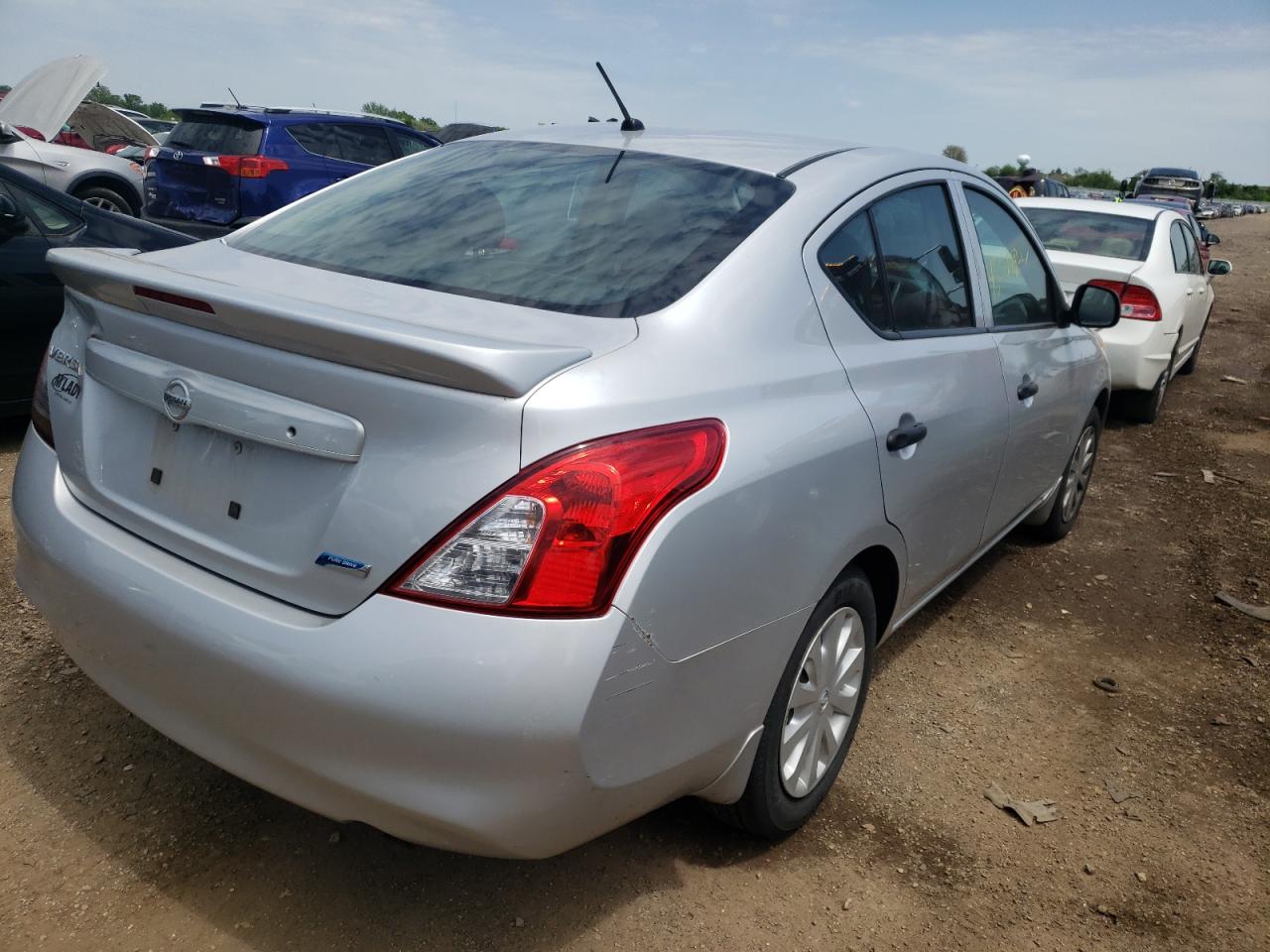 Photo 4 from auction – 2013 NISSAN VERSA S with VIN 3N1CN7AP4DL871420