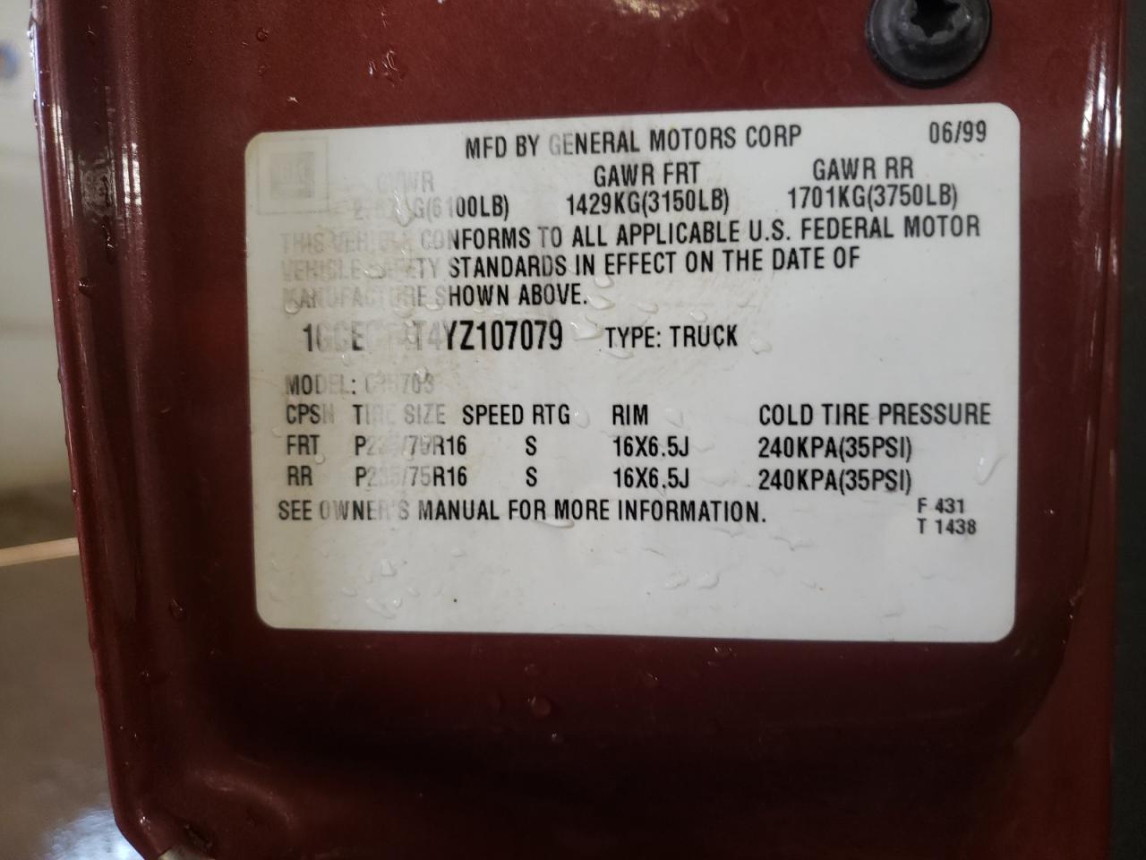 Photo 10 from auction – 2000 CHEVROLET SILVERADO with VIN 1GCEC14T4YZ107079