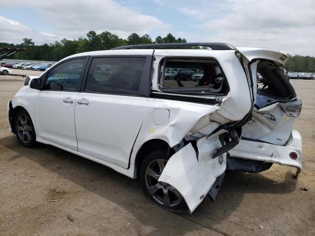 Photo 3 from auction – 2017 TOYOTA SIENNA SE with VIN 5TDXZ3DC6HS822434