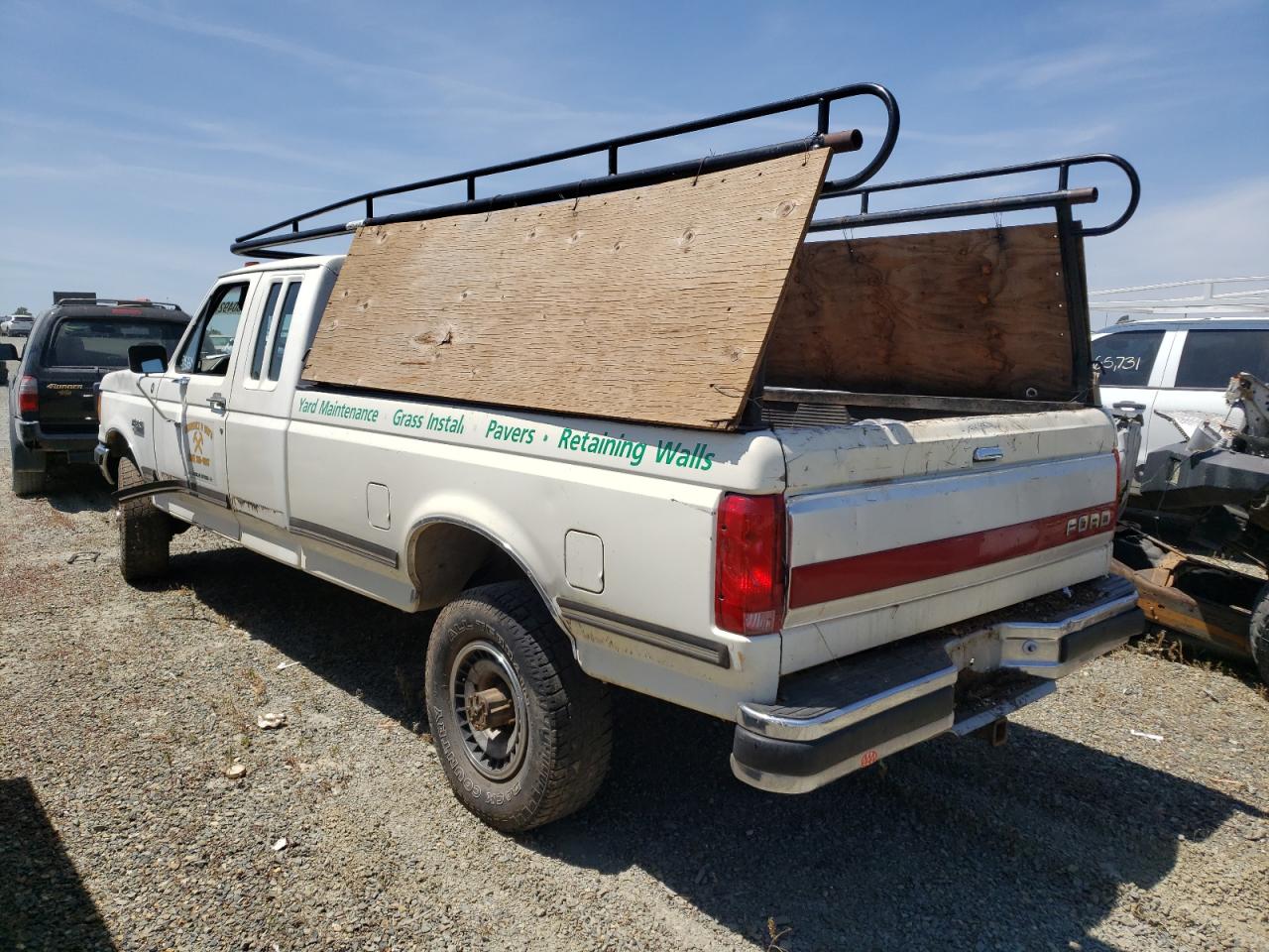 Photo 3 from auction – 1990 FORD F250 with VIN 1FTHX26G5LKA94285