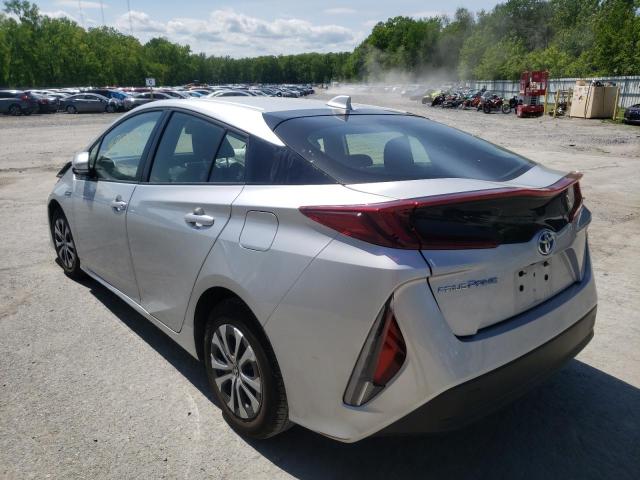 Photo 3 from auction – 2022 TOYOTA PRIUS PRIM with VIN JTDKAMFP0N3204336