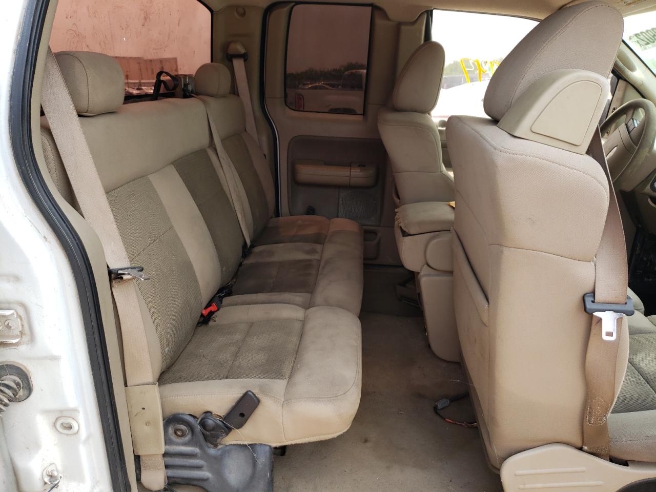 Photo 6 from auction – 2004 FORD F150 with VIN 1FTPX12584NB03197