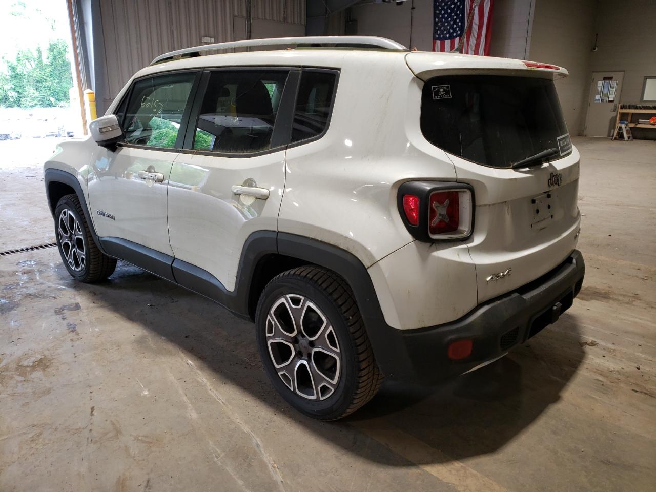 Photo 3 from auction – 2015 JEEP RENEGADE L with VIN ZACCJBDT6FPC07375