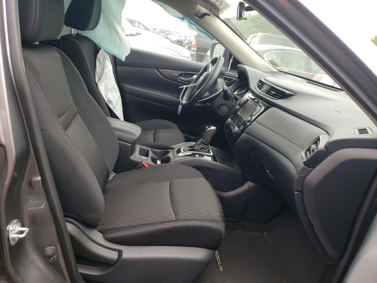 Photo 5 from auction – 2019 NISSAN ROGUE S with VIN KNMAT2MV9KP501895