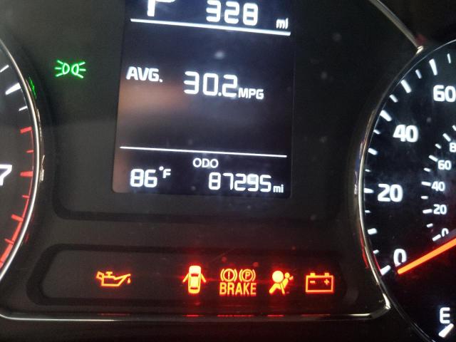 Photo 8 from auction – 2018 KIA FORTE LX with VIN 3KPFK4A75JE227815