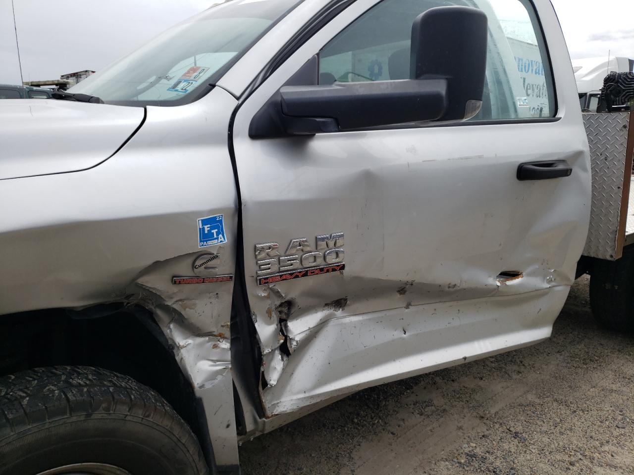 Photo 9 from auction – 2015 RAM 3500 ST with VIN 3C63RPAL0FG589941