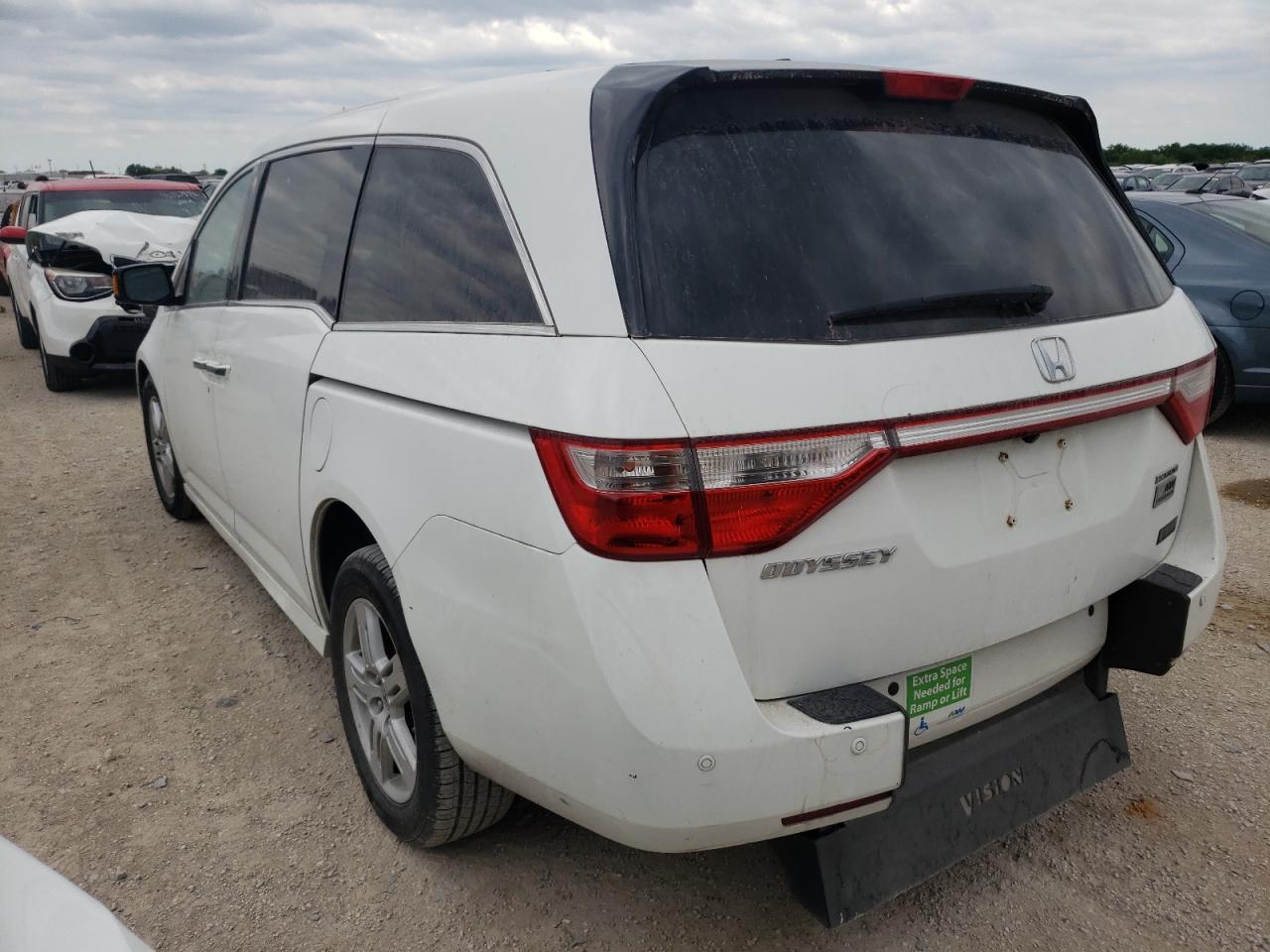 Photo 16 from auction – 2011 HONDA ODYSSEY TO with VIN 5FNRL5H94BB066151
