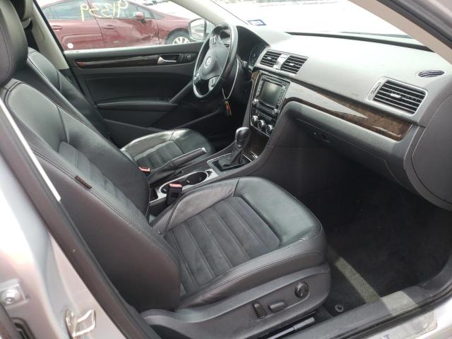 Photo 5 from auction – 2015 VOLKSWAGEN PASSAT SEL with VIN 1VWCV7A36FC026817