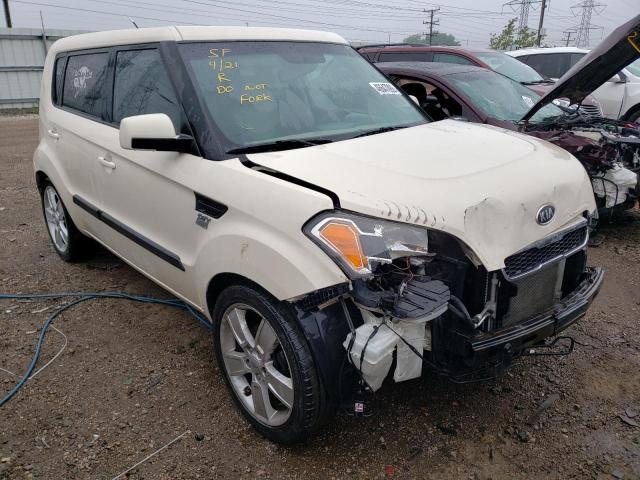 KIA SOUL + 2011 with VIN KNDJT2A2XB7714090 - Photo from auction