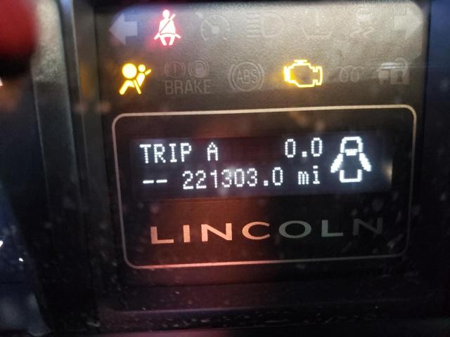 Photo 8 from auction – 2011 LINCOLN NAVIGATOR with VIN 5LMJJ3J56BEJ06710