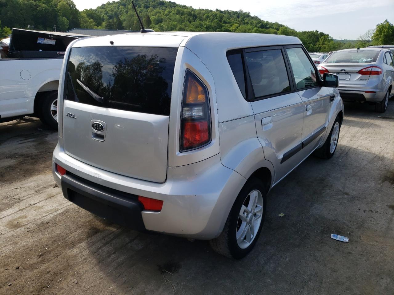 Photo 4 from auction – 2010 KIA SOUL + with VIN KNDJT2A21A7701792