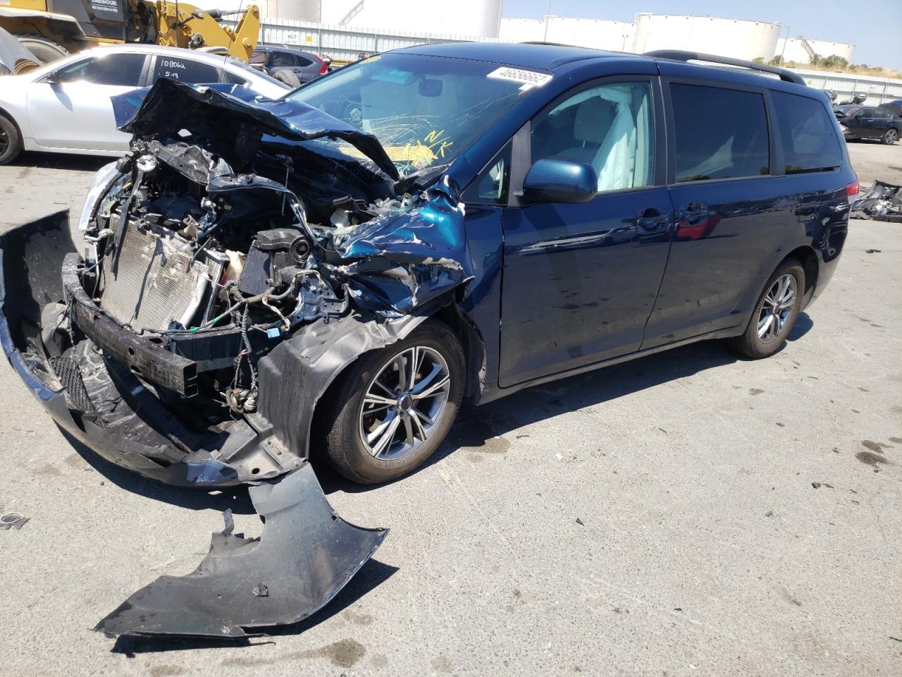 Photo 2 from auction – 2012 TOYOTA SIENNA LE with VIN 5TDKK3DC2CS177370