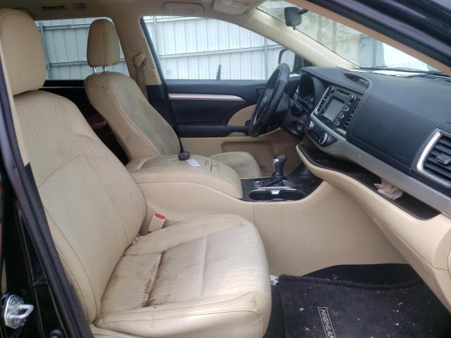 Photo 5 from auction – 2015 TOYOTA HIGHLANDER with VIN 5TDBKRFHXFS114324