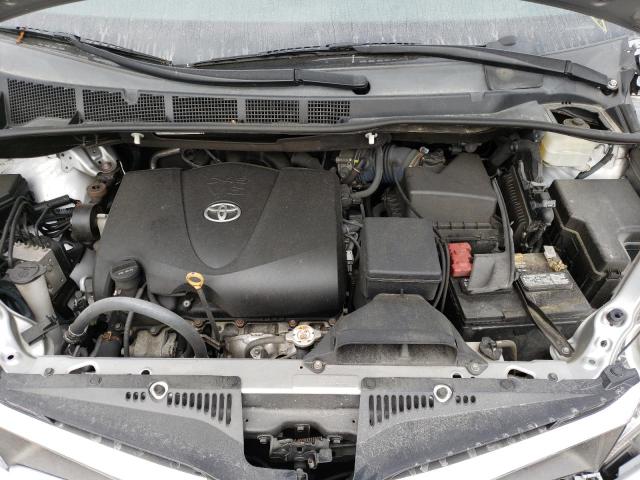 Photo 7 from auction – 2018 TOYOTA SIENNA LE with VIN 5TDKZ3DC3JS928808