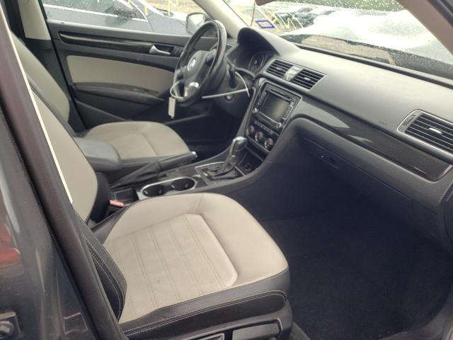 Photo 5 from auction – 2015 VOLKSWAGEN PASSAT SE with VIN 1VWBT7A36FC064954