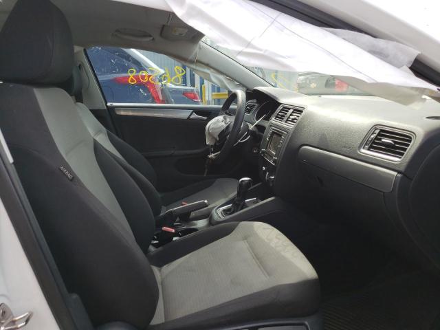 Photo 5 from auction – 2017 VOLKSWAGEN JETTA S with VIN 3VW2B7AJ7HM267905