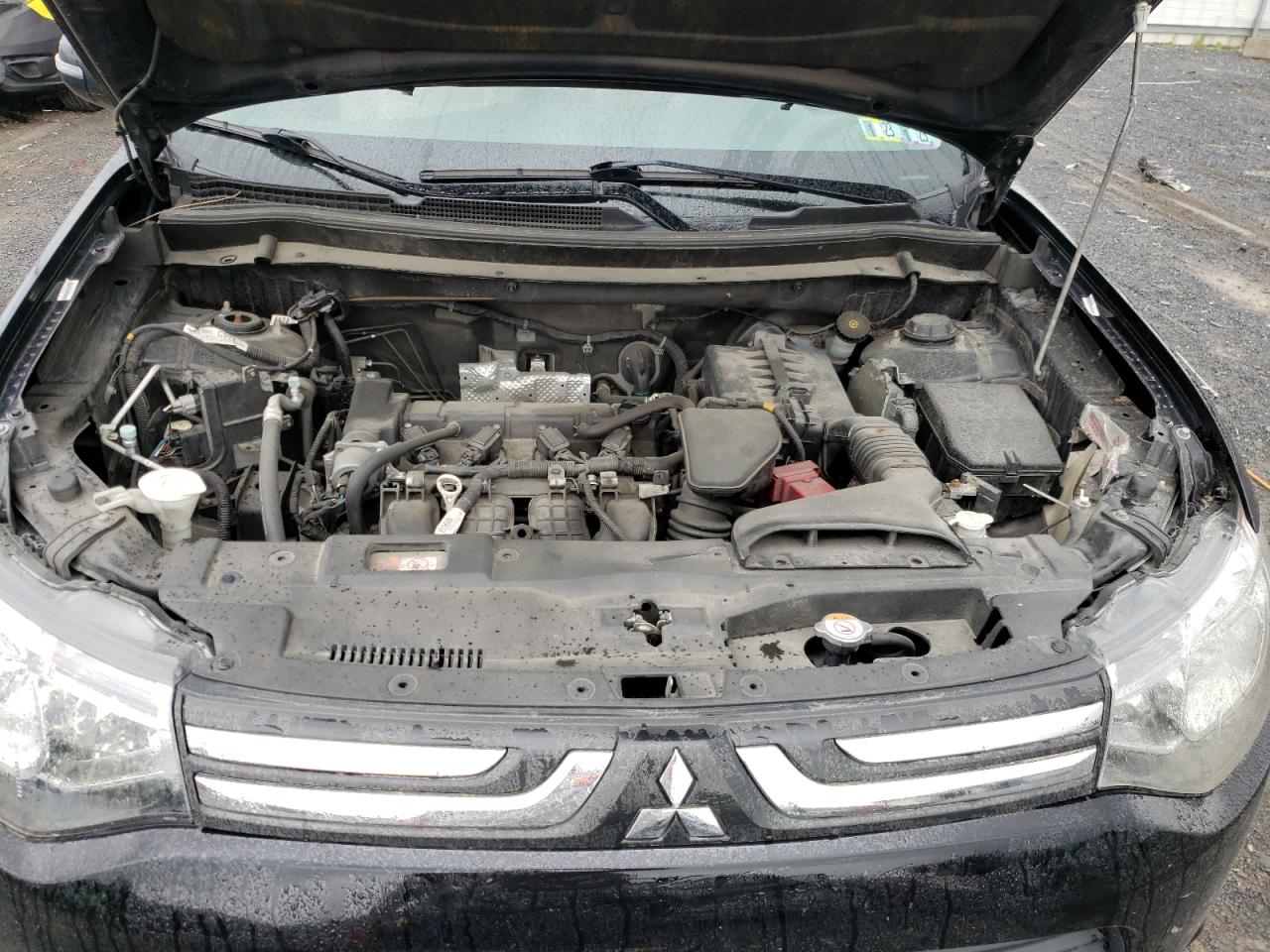 Photo 12 from auction – 2014 MITSUBISHI OUTLANDER with VIN JA4AD3A33EZ009906