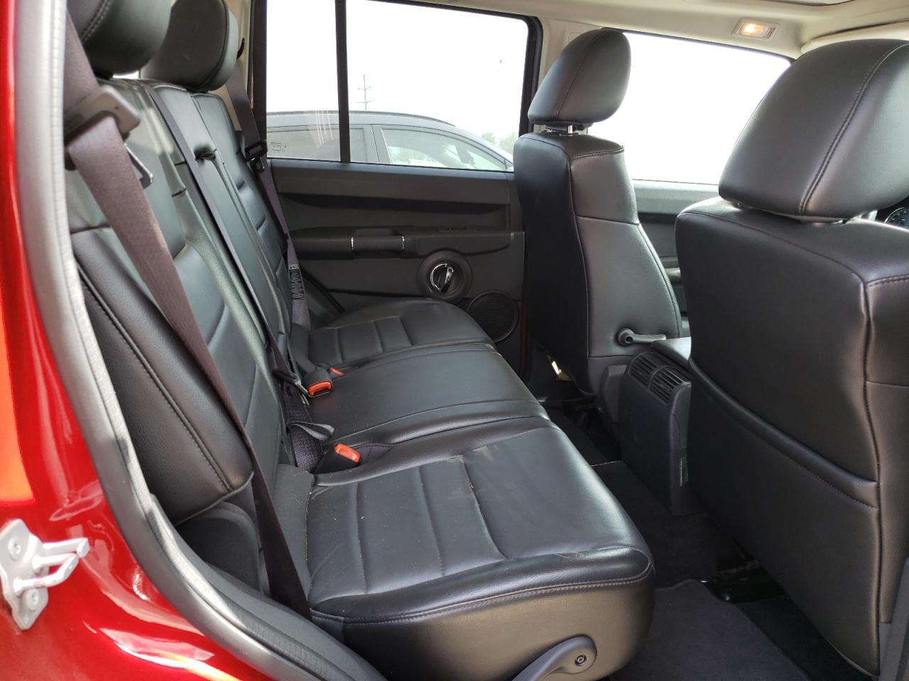 Photo 6 from auction – 2010 JEEP COMMANDER with VIN 1J4RG4GK5AC110005