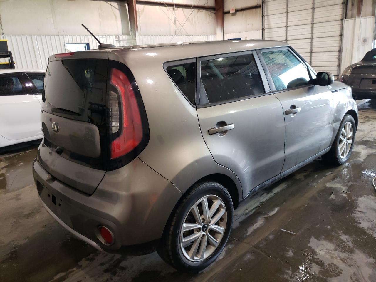 Photo 4 from auction – 2017 KIA SOUL + with VIN KNDJP3A59H7448722